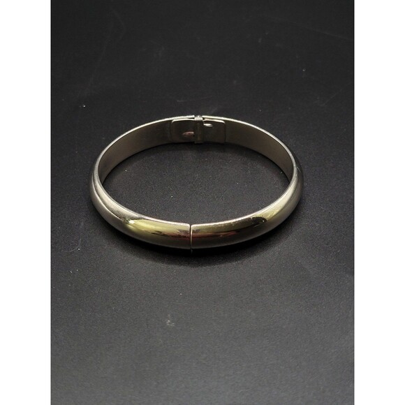 Whiting and Davis Silver tone Clamp Bracelet - Picture 3 of 12